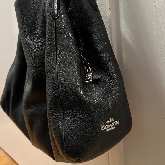 Vintage Coach Black Leather Shoulder Bag - Picture 2 of 6